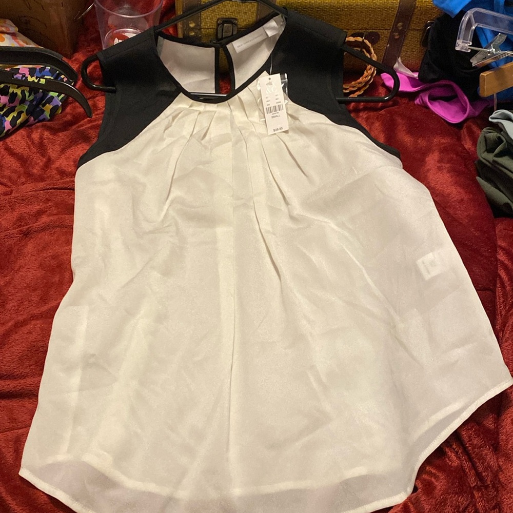 New York & Company Size small